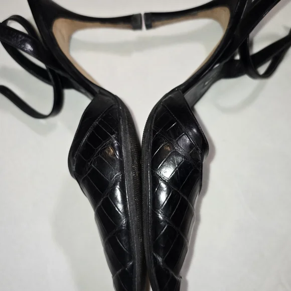 Authentic Manolo Blahnik Croc-Embossed Pointed Toe Slingback Heels 38.5